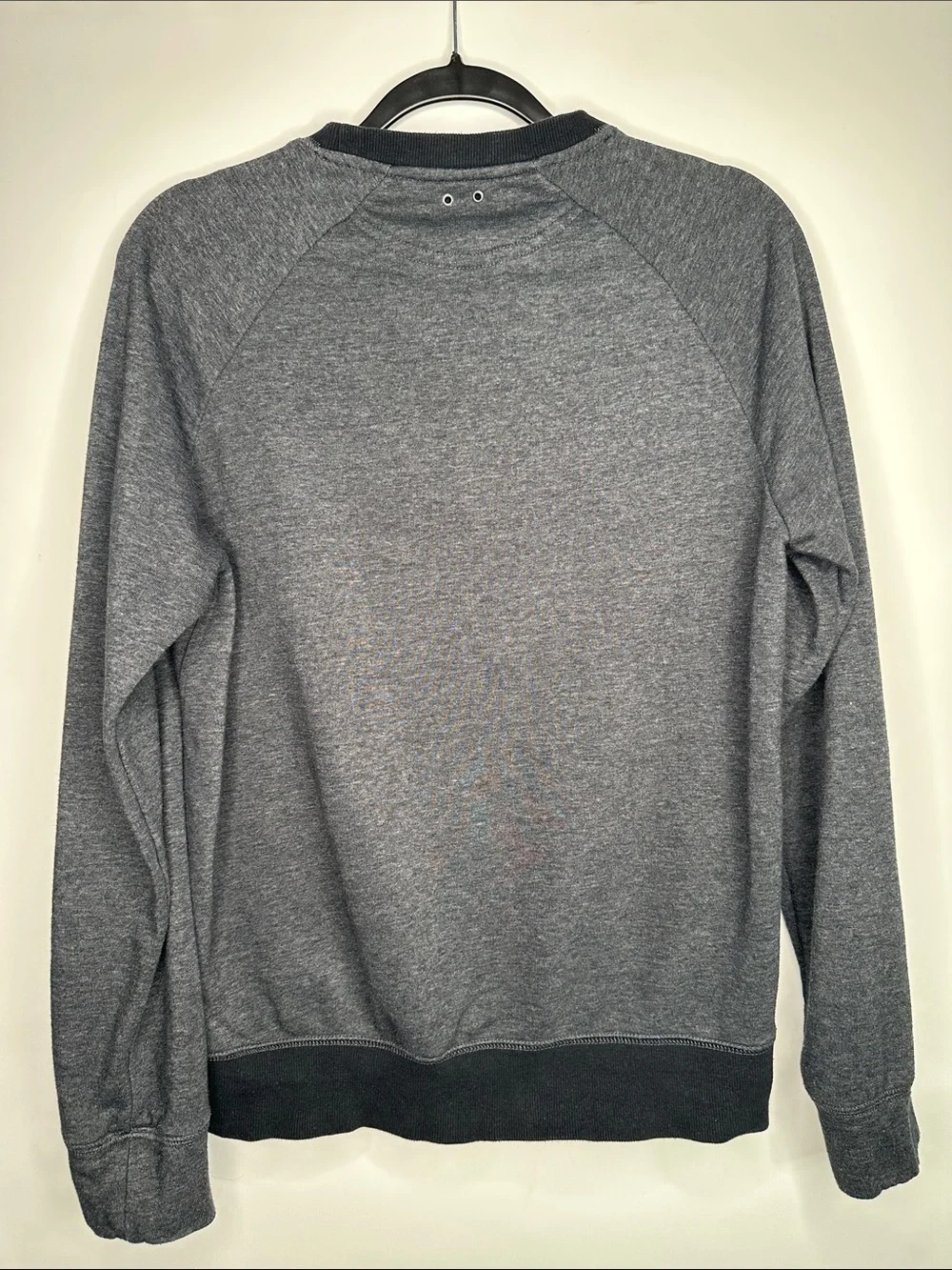 Converse all star chuck taylor  Men's Heather Gray Crewneck Sweatshirt US small